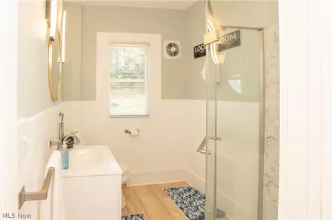 Bath - 2413 Clearview Ave NW, Canton, OH 44708 photo 1 of 3