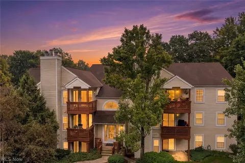 1448 Cedarwood Dr #C3, Westlake, OH 44145