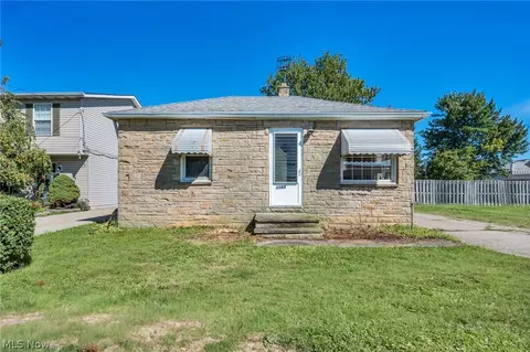 1365 E 348th St, Eastlake, OH 44095