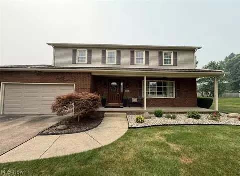802 Penn Wood Dr, Tallmadge, OH 44278
