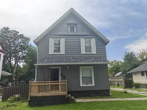 18402 Melville Rd, Cleveland, OH 44110