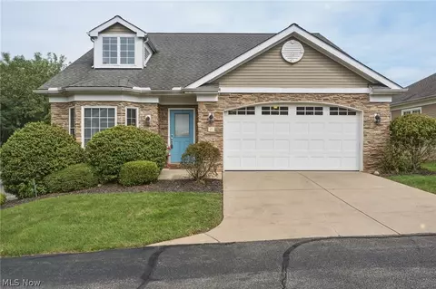 21 Bristol Ln, Rocky River, OH 44116
