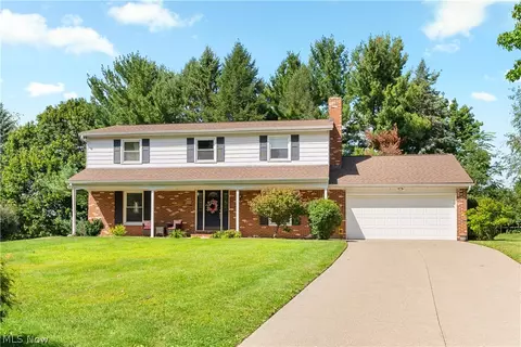 517 Winston Ave NE, North Canton, OH 44720