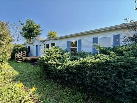14525 Sperry Rd, Newbury, OH 44065