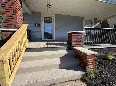Exterior - 2625 4th St NW, Canton, OH 44708 photo 2 of 8