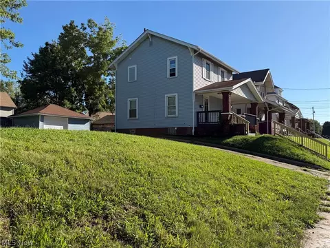 Exterior - 2625 4th St NW, Canton, OH 44708 photo 5 of 8