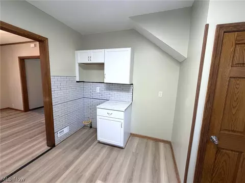 Entry Way - 2625 4th St NW, Canton, OH 44708 photo 2 of 3