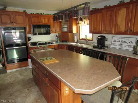 Kitchen - 1733 E 238th St, Euclid, OH 44117 photo 4 of 4