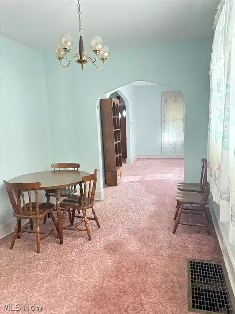 Entry Way - 1725 Harbor Ave, Ashtabula, OH 44004 photo 4 of 4