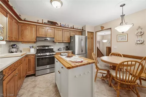 Kitchen - 6180 Chesham Ave NE, Canton, OH 44721 photo 3 of 3