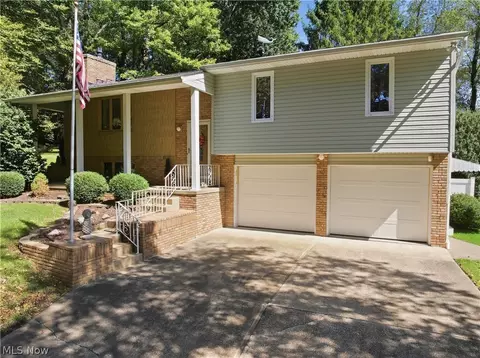 Exterior - 6180 Chesham Ave NE, Canton, OH 44721 photo 9 of 9