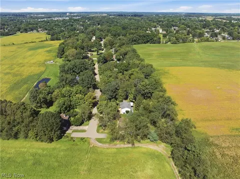 View/Area - 6180 Chesham Ave NE, Canton, OH 44721 photo 2 of 5