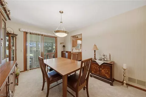 Dining - 6180 Chesham Ave NE, Canton, OH 44721 photo 1 of 2