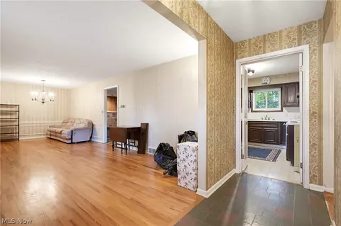 Entry Way - 1780 E Parkhaven Dr, Seven Hills, OH 44131 photo 1 of 1