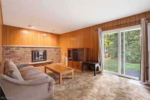Living - 1780 E Parkhaven Dr, Seven Hills, OH 44131 photo 4 of 6
