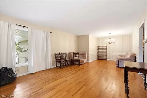 Living - 1780 E Parkhaven Dr, Seven Hills, OH 44131 photo 2 of 6