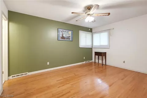 Bedroom - 1780 E Parkhaven Dr, Seven Hills, OH 44131 photo 1 of 6