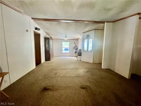 Living - 9231 Horn Rd, Windham, OH 44288 photo 3 of 7