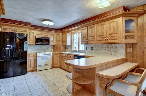 Kitchen - 160 Mark Ave, Killbuck, OH 44637 photo 1 of 6