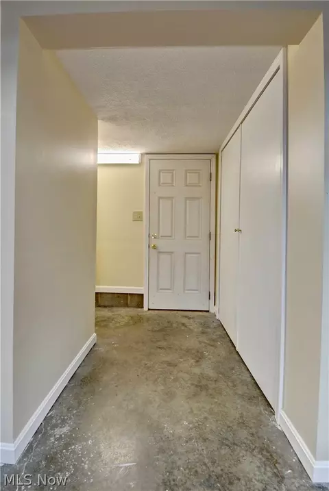 Entry Way - 160 Mark Ave, Killbuck, OH 44637 photo 3 of 3