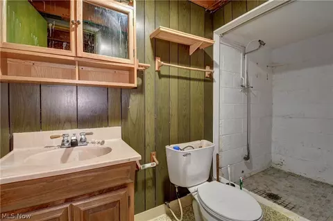 Bath - 160 Mark Ave, Killbuck, OH 44637 photo 2 of 2