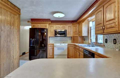 Kitchen - 160 Mark Ave, Killbuck, OH 44637 photo 2 of 6