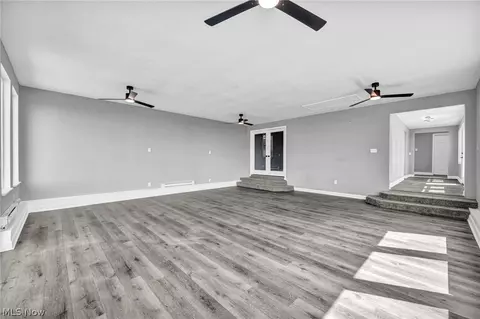 Living - 6940 Lake Rd W, Ashtabula, OH 44004 photo 1 of 6