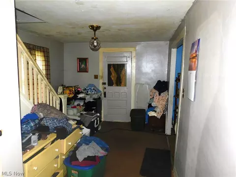 Entry Way - 1817 W 4th St, Ashtabula, OH 44004 photo 1 of 1