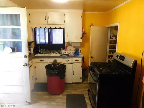 Kitchen - 1817 W 4th St, Ashtabula, OH 44004 photo 1 of 1