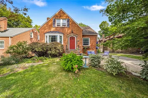2853 Washington Blvd, Cleveland Heights, OH 44118