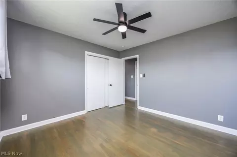 Bedroom - 138 E 5th St, Williamstown, WV 26187 photo 5 of 8