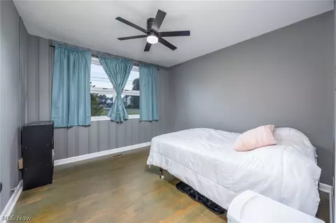 Bedroom - 138 E 5th St, Williamstown, WV 26187 photo 1 of 8