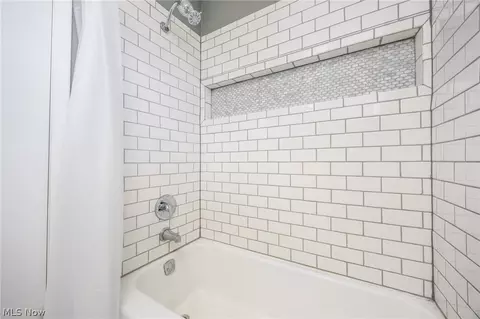 Bath - 138 E 5th St, Williamstown, WV 26187 photo 2 of 2