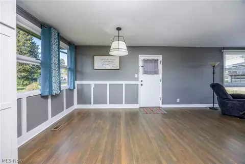 Living - 138 E 5th St, Williamstown, WV 26187 photo 6 of 6