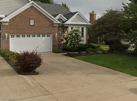 2969 Country Club Ln #14LN, Twinsburg, OH 44087