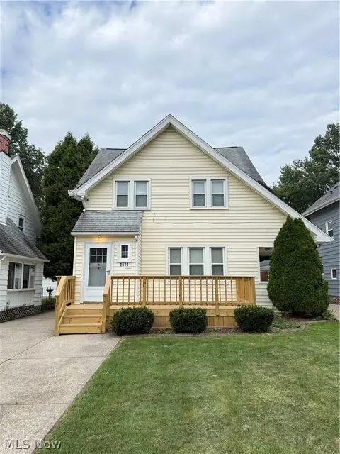 1514 8th St, Cuyahoga Falls, OH 44221