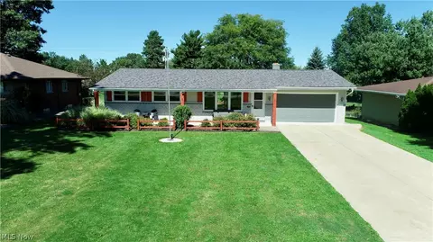 Exterior - 1303 Cherry Ln, Seven Hills, OH 44131 photo 1 of 11
