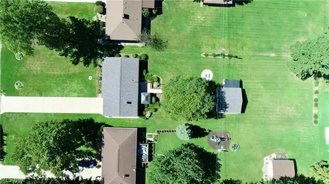 View/Area - 1303 Cherry Ln, Seven Hills, OH 44131 photo 2 of 2