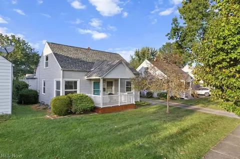 241 Van Buren Ave, Cuyahoga Falls, OH 44221