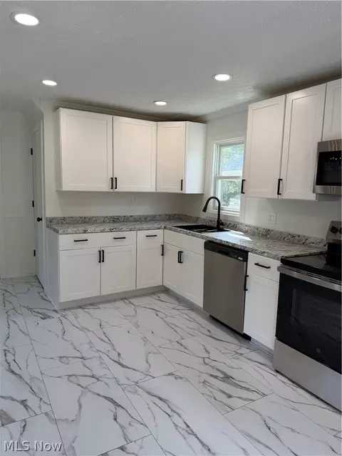 Kitchen - 705 Moraine Ave, Akron, OH 44310 photo 2 of 2