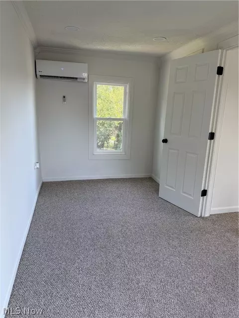 Bedroom - 705 Moraine Ave, Akron, OH 44310 photo 4 of 4