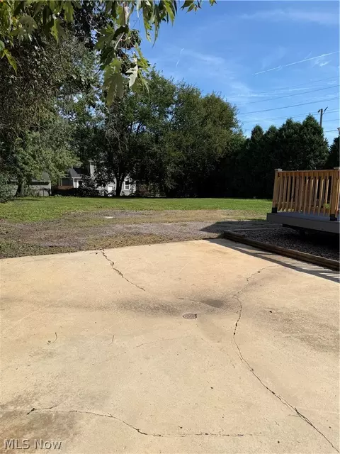 Exterior - 705 Moraine Ave, Akron, OH 44310 photo 4 of 4