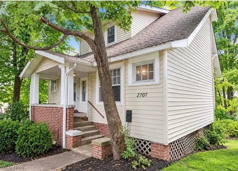 2707 Noble Rd, Cleveland Heights, OH 44121