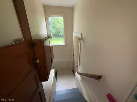 Entry Way - 4031 Elyria Ave, Lorain, OH 44055 photo 3 of 3
