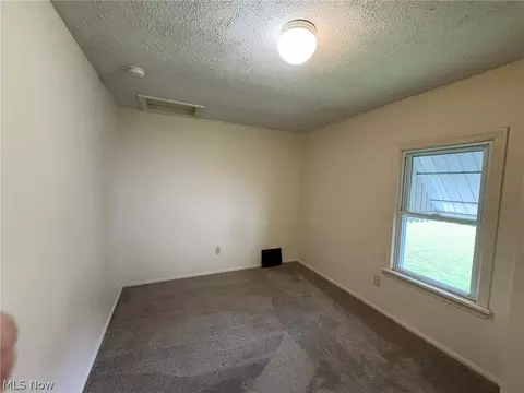 Bedroom - 4031 Elyria Ave, Lorain, OH 44055 photo 1 of 2