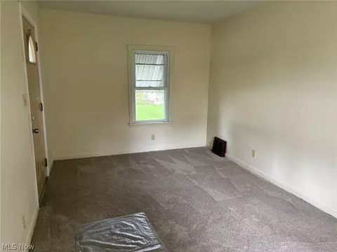 Living - 4031 Elyria Ave, Lorain, OH 44055 photo 7 of 7