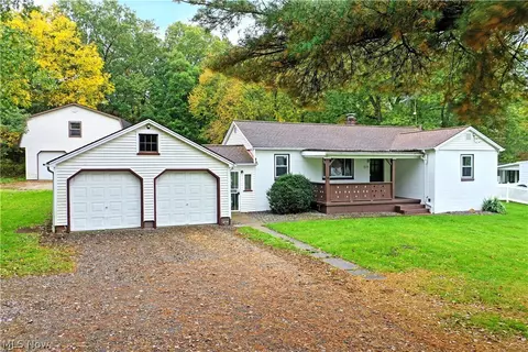 3678 Four Mile Run Rd, Mcdonald, OH 44437