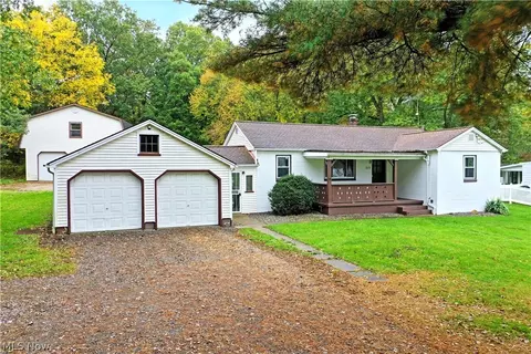 3678 Four Mile Run Rd, Mcdonald, OH 44437