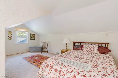 Bedroom - 110 Meadow Ln, Solon, OH 44139 photo 6 of 7