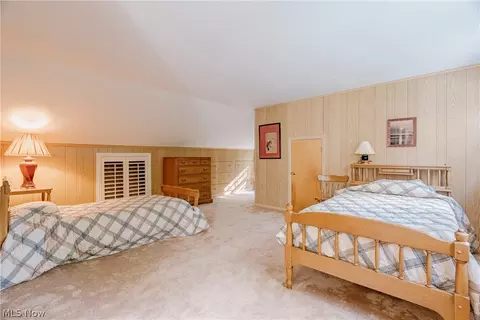Bedroom - 110 Meadow Ln, Solon, OH 44139 photo 5 of 7